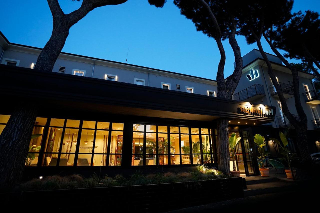 Hotel Vagabond Riccione Exterior foto